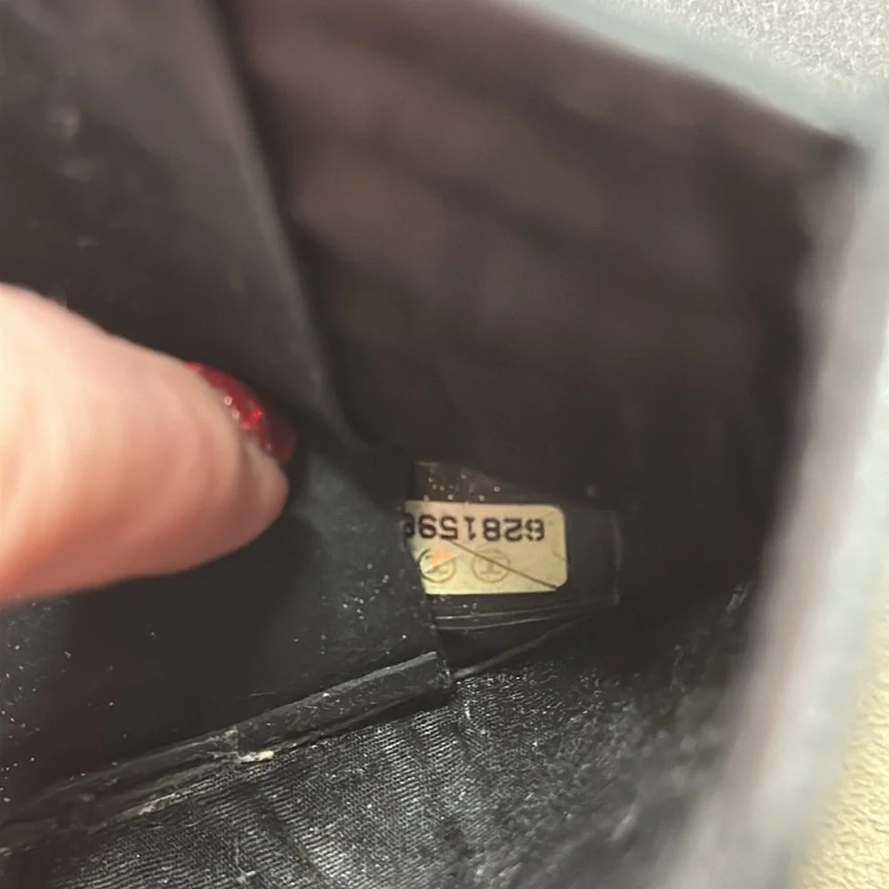 CHANEL Caviar Timeless CC Compact French Wallet in Black‎ - EUC - Picture 13 of 13